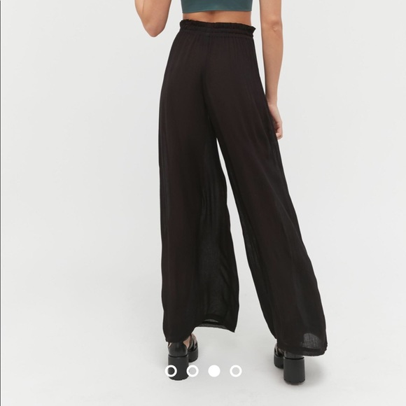 Urban Outfitters Wide Leg Flowy Pant - Picture 2 of 7